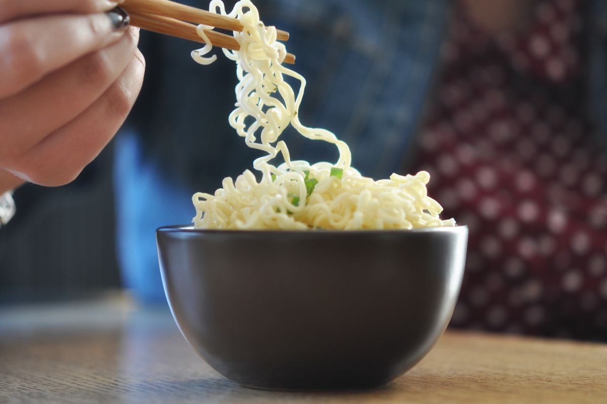 instant noodles and fatty liver