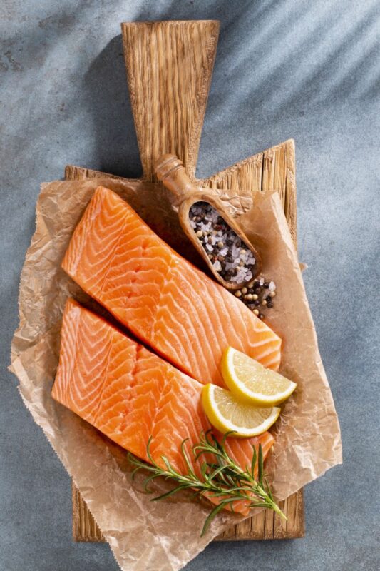 eating salmon for fatty liver