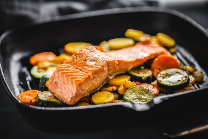 grilled salmon with vegetables