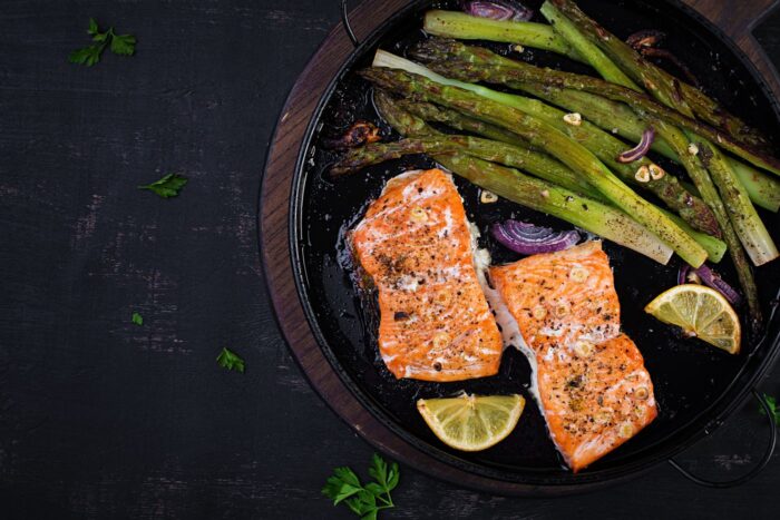 garlic salmon with vegetables