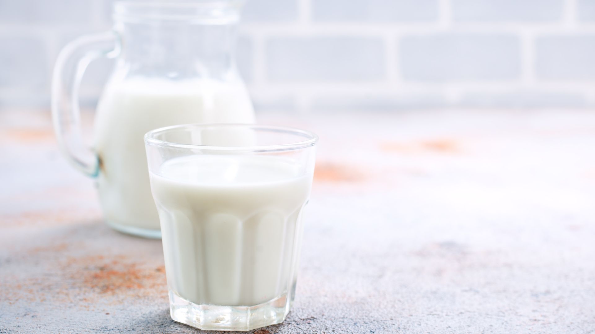 Full-Fat vs Low-Fat Milk for Fatty Liver Disease: The Surprising Truth
