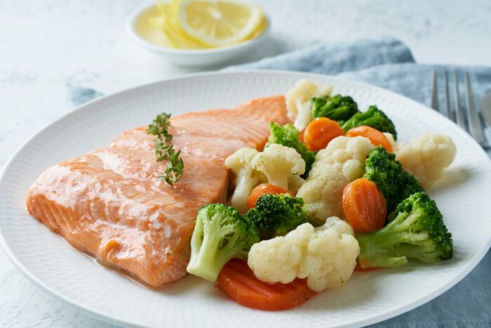 Garlic Salmon with Vegetables