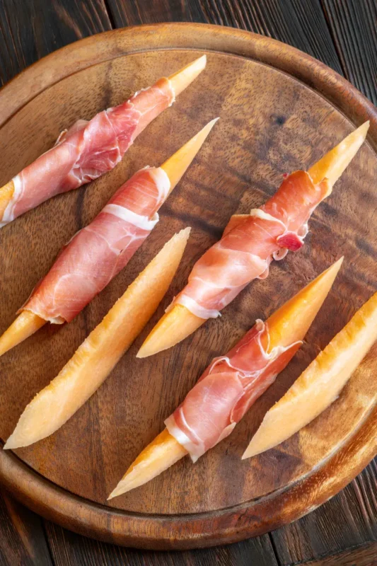 prosciutto wrapped melon