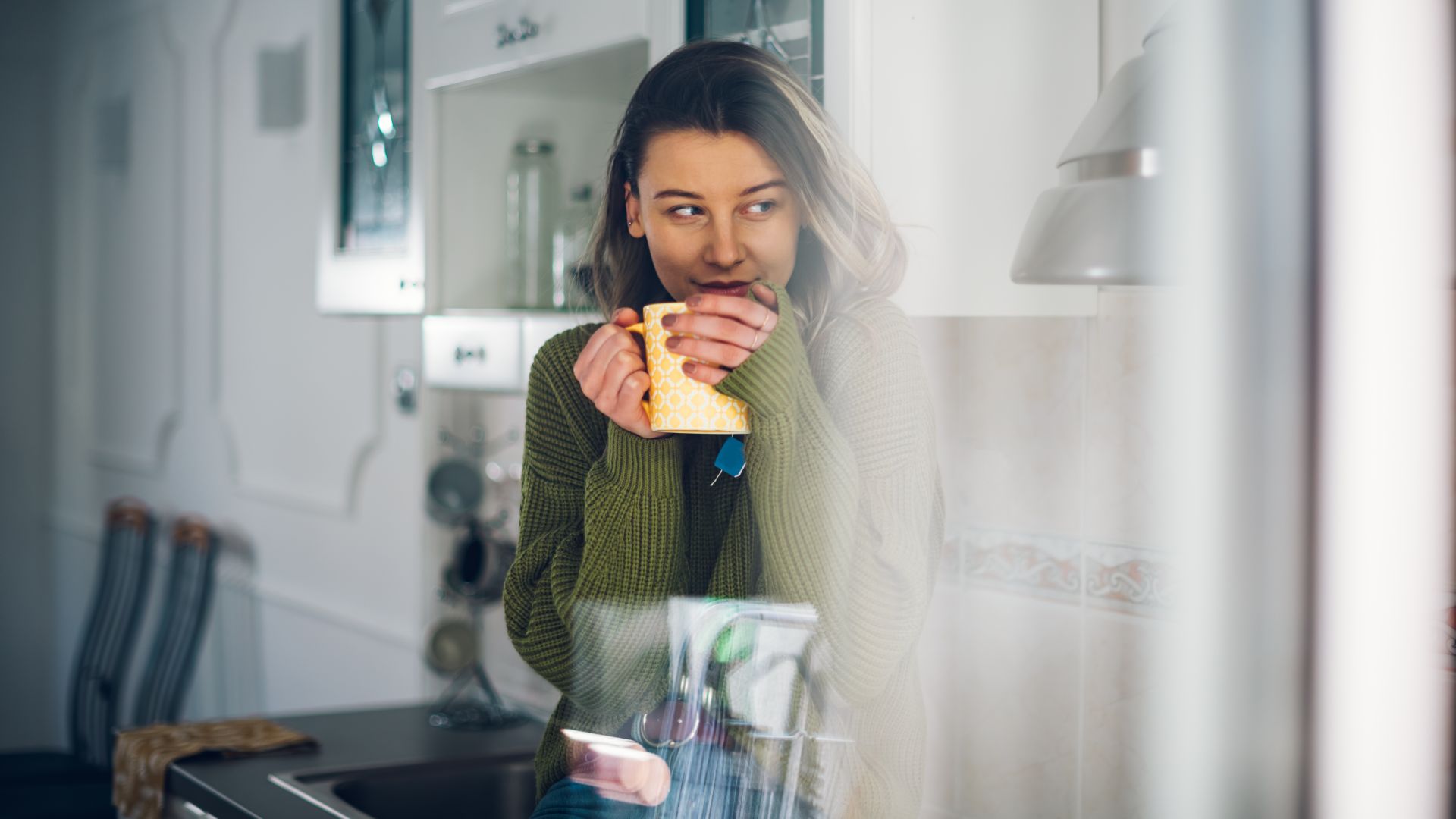Drinking green tea with fatty liver disease