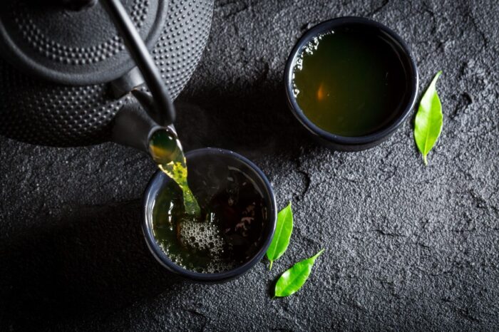 green tea in cups