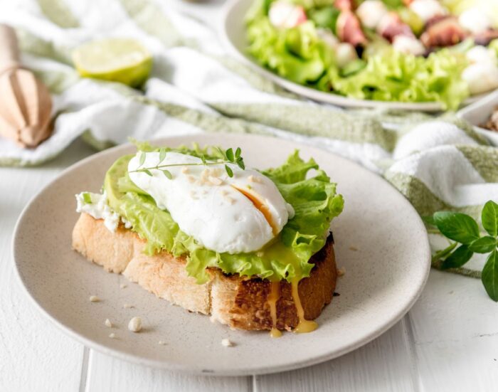 poached egg sandwich